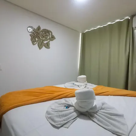 Meireles Compact Flat Novinho 4 Pessoas 500mpraia * Fortaleza (Ceara)